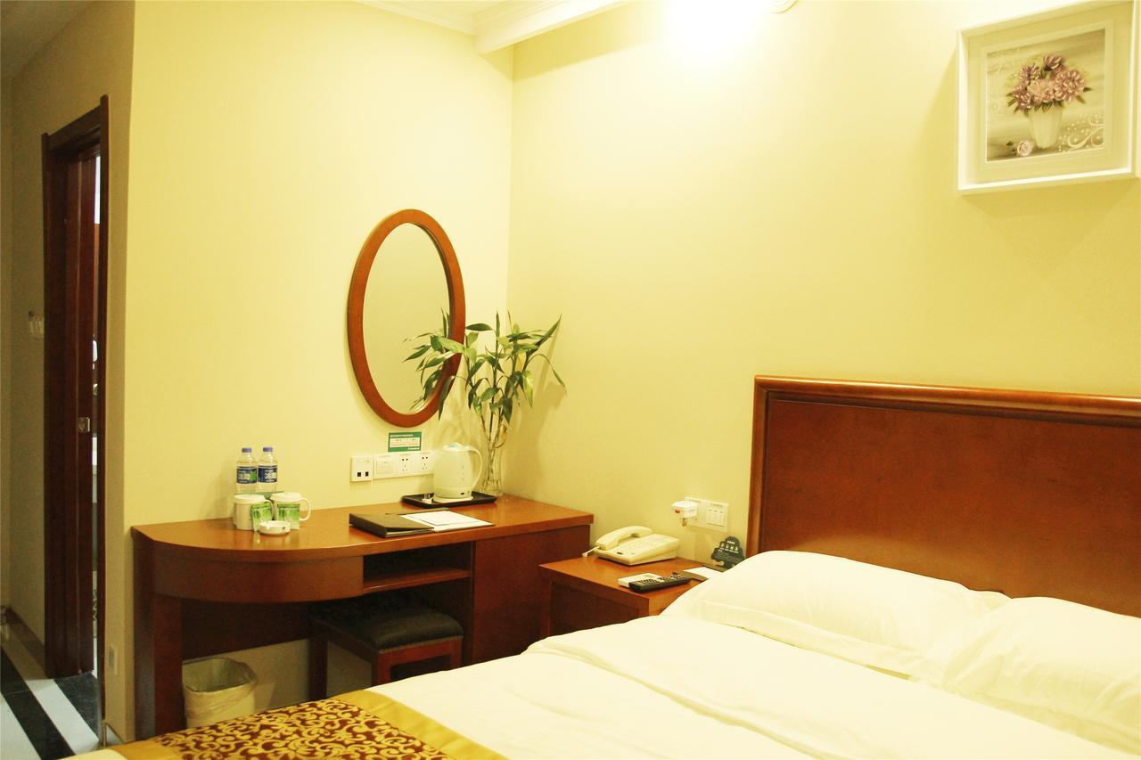 Greentree Inn Jiangsu Suqian Sucheng District Weishanhu Road Business Hotel מראה חיצוני תמונה